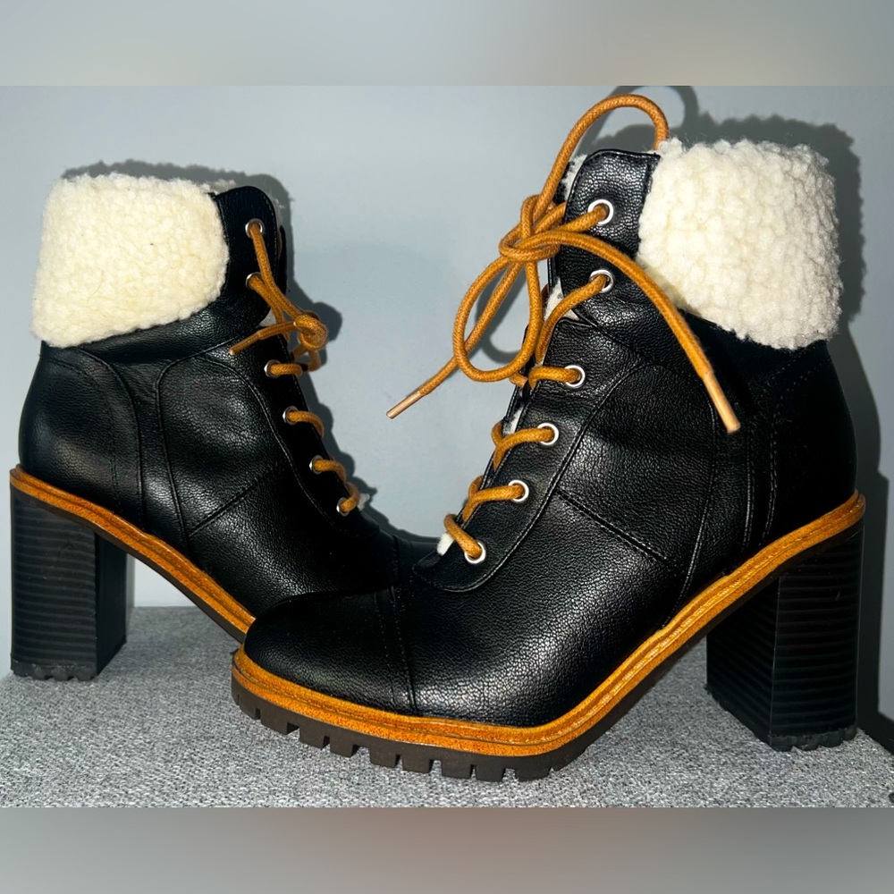 Nine West black,white and brown heel boots